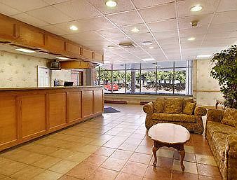 Days Inn Binghamton Front Street インテリア 写真